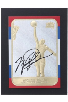 Michael Jordan 1997 Fleer Premier Prizm Refractor Black Signature