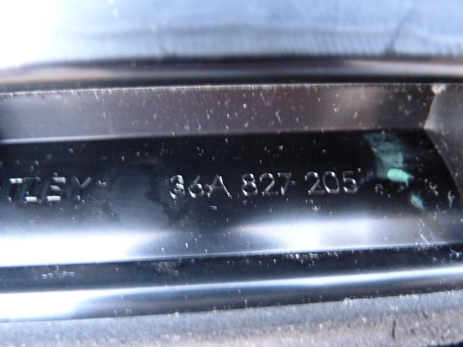 BENTLEY Bentayga Drivers Side Left Rear Back Glass Edge Molding Trim Garnish