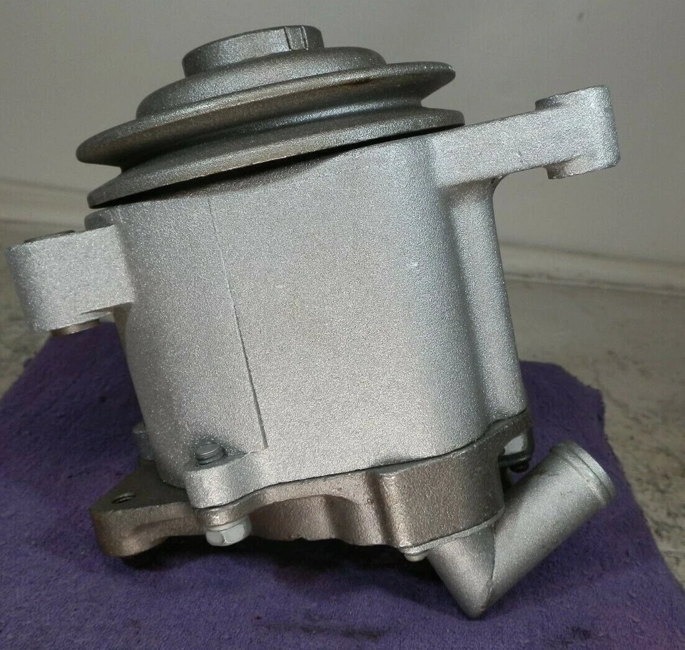 Mazda R100 1971-1973 cupé, RX-2, RX-3 motor rotativo bomba de aire smog - reconstruido Foto 3 de 4