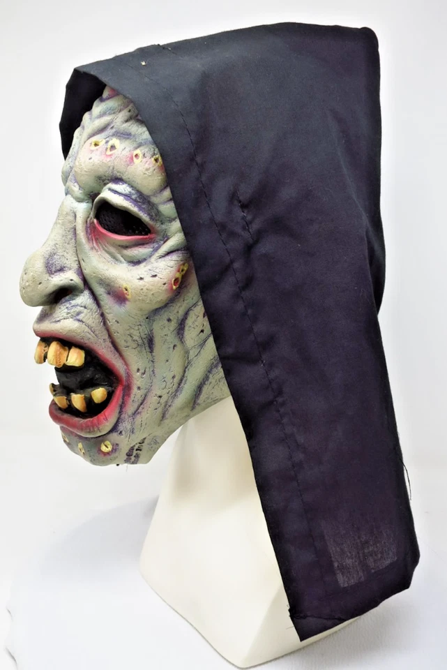 Paper Magic Group Halloween Zombie Reapers Scary Mask Scar-Sores 2003 Hooded - Image 3 of 4