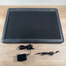 SKB  1SKB-PS-8 Powered Pedalboard with 8 Built-In 9VDC Output Jacks