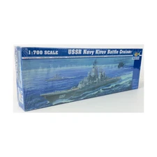 Trumpeter Models Model Kit USSR Navy Kirov Battle Cruiser VG+/NM