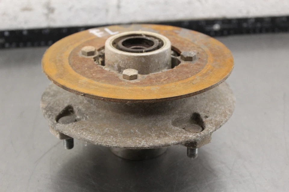 1997 Polaris Xpress 400L 2x4 FRONT WHEEL LEFT HUB O909 - Image 2 of 4