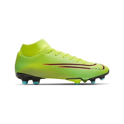 nike soccer cleats size 10.5