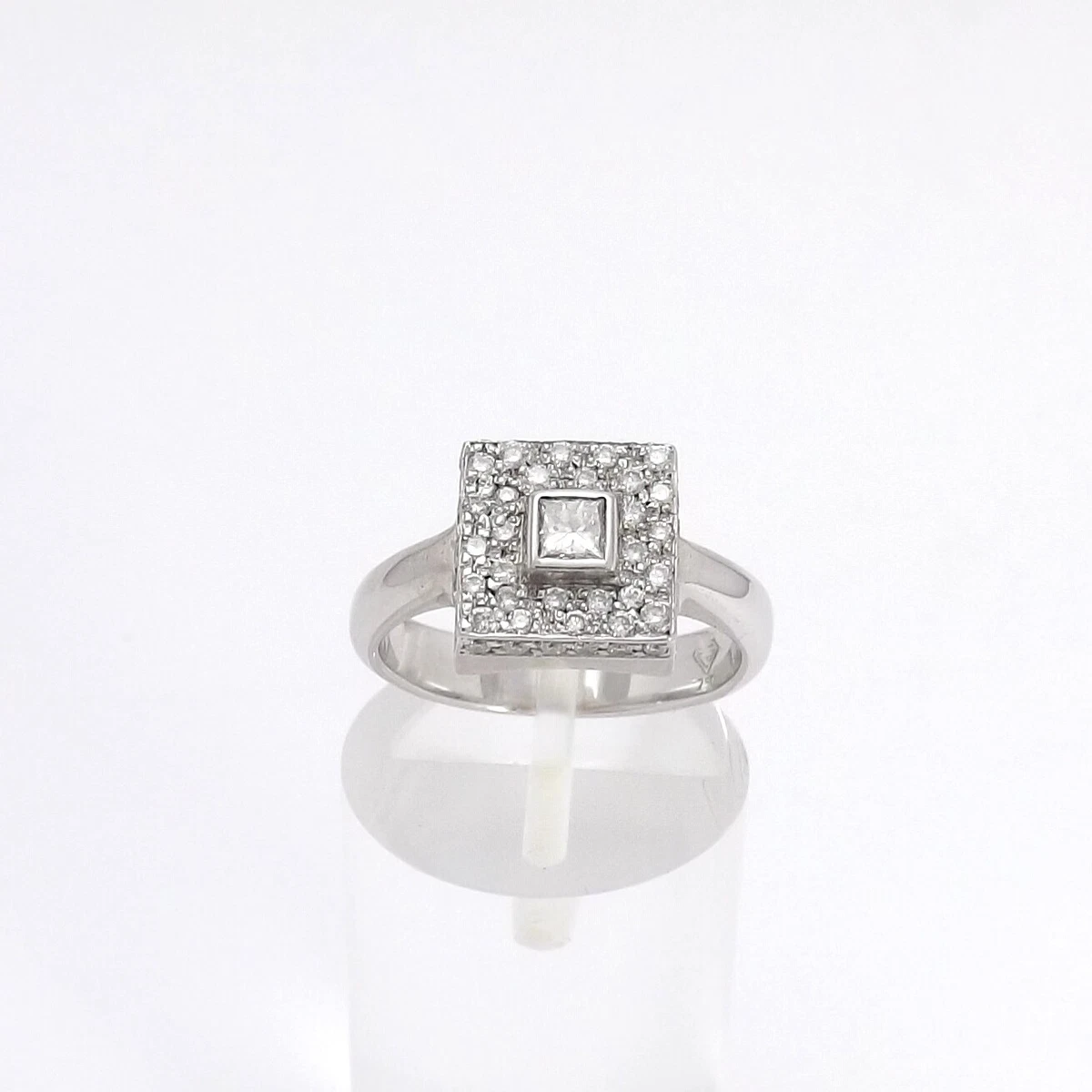 18k White Gold Princess Cut Bezel Set Diamond Square Halo Ring sz5