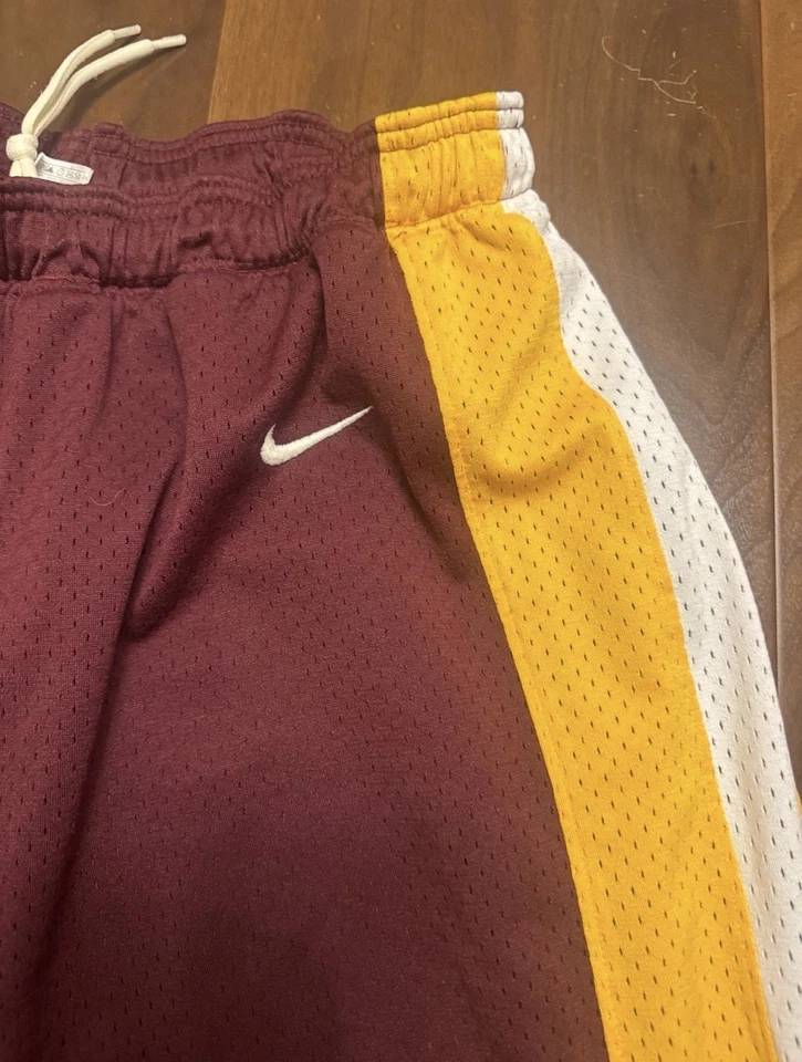 Pantalones cortos Nike Authentic Team Tagged Arizona State Sun Devils. Fans James Harden Foto 2 de 4