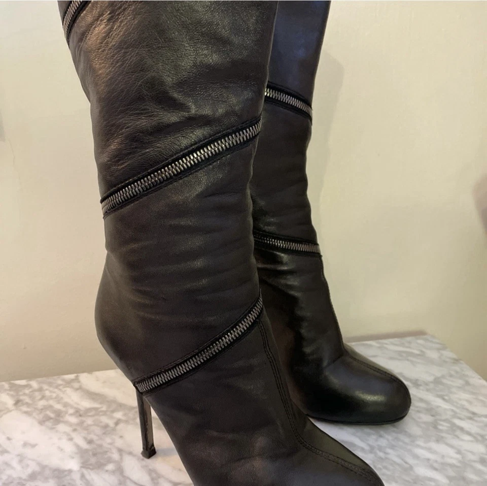 Botas de tacón Sergio Rossi para mujer de cuero con detalle de cremallera talla 8 stilleto Foto 2 de 4