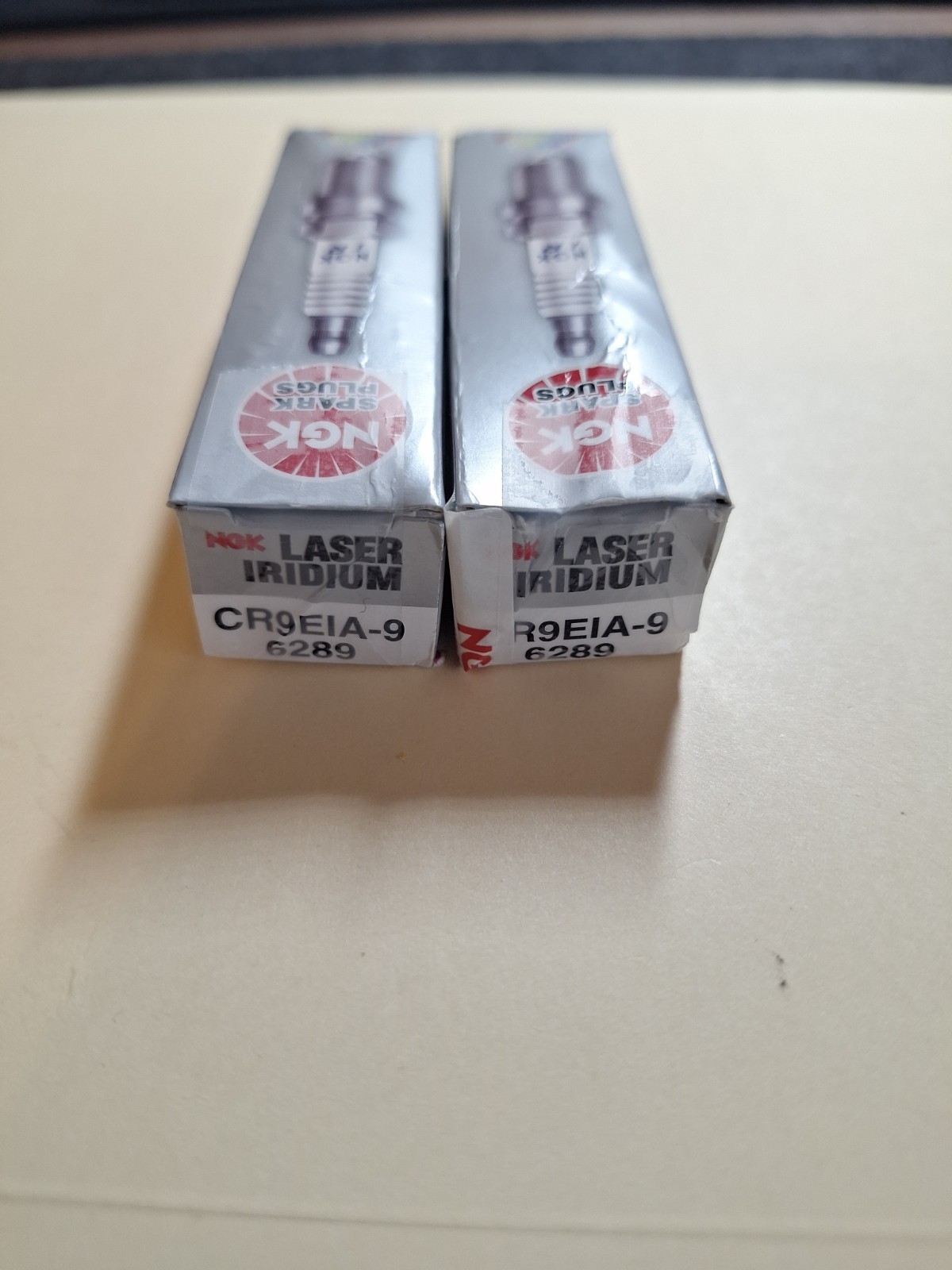 Pack Of 2 Genuine NGK Laser Iridium Spark Plugs. CR9EIA-9 6289