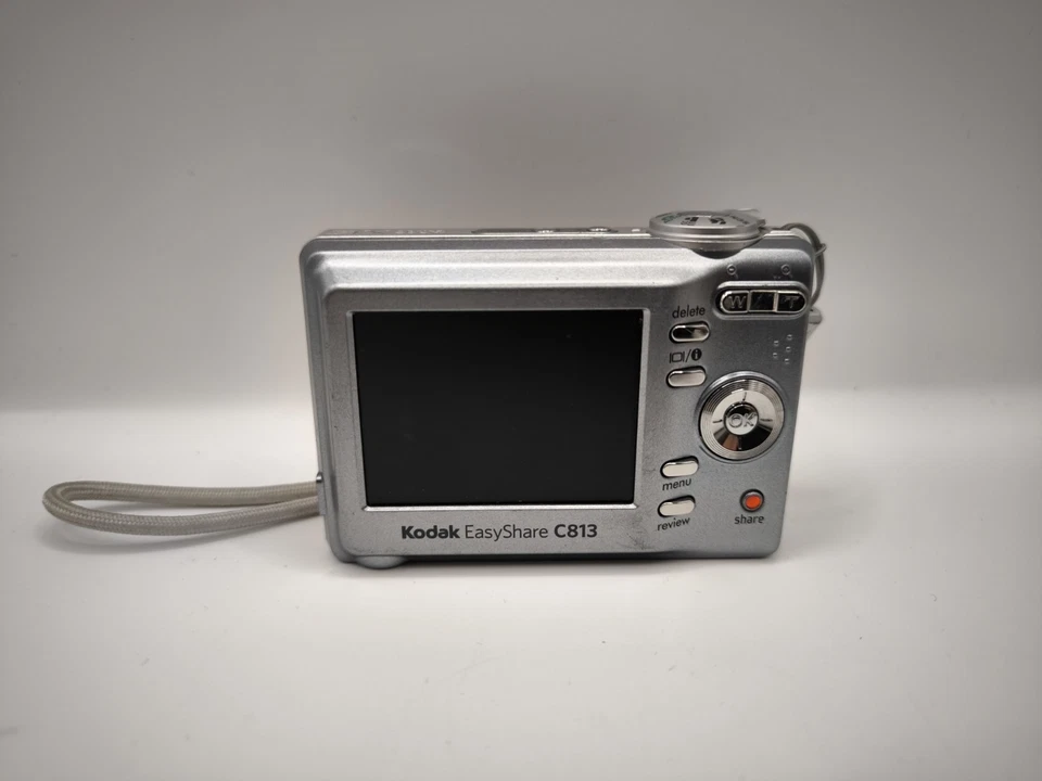 Kodak EasyShare C813 Digitalkamera Silber Digicam 8.2 MP Nicht Geprüft - Bild 2 von 2