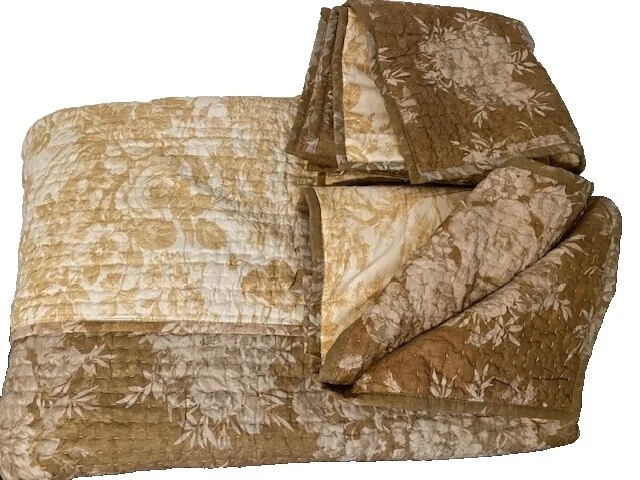 Pottery Barn Toile Quilts, Bedspreads & Coverlets