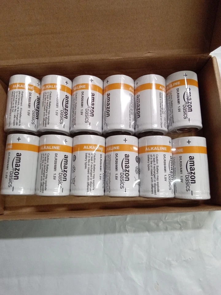 Amazon Basics Alkaline 12 Battery Pack 1.5V - Image 2 of 4