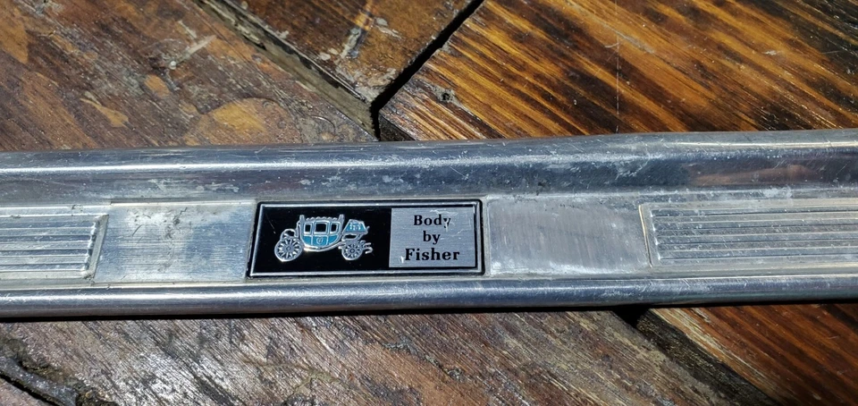 Oldsmobile Toronado 1984 puerta atasco moldura lado del conductor carrocería cromada de Fisher Foto 4 de 4