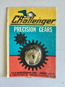 vintage slot car parts - K&B (Aurora) spur gear
