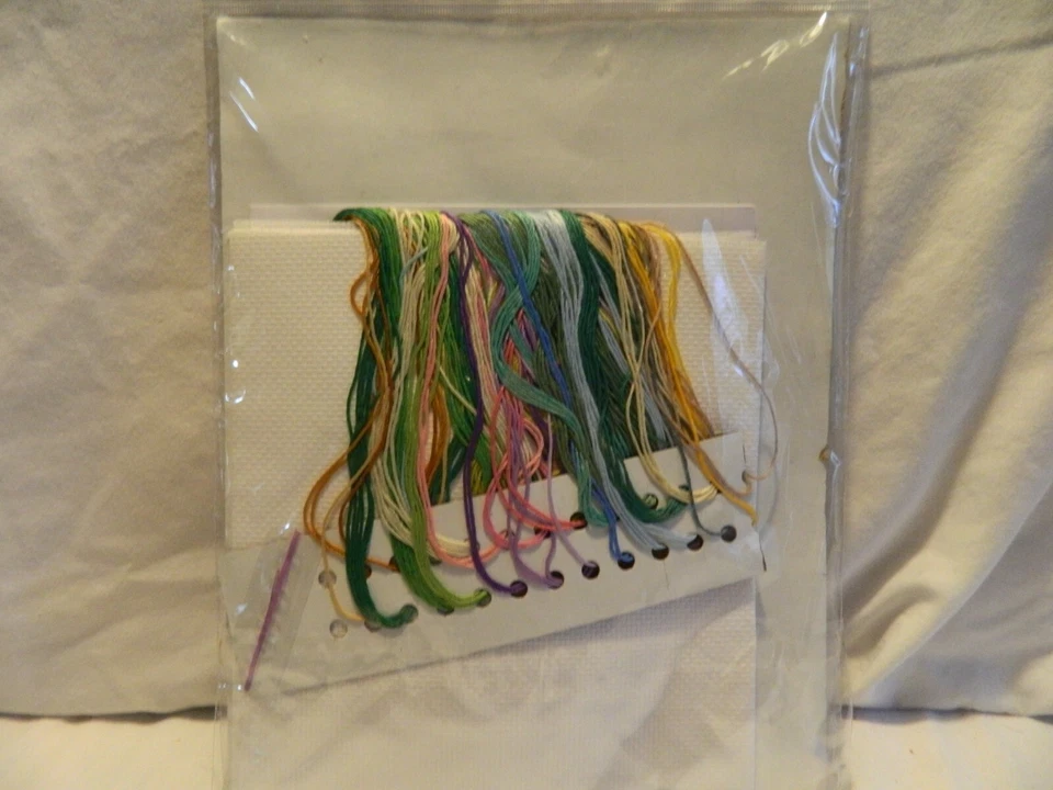 C-25 NEW DESIGN WORKS COUNTED CROSS-STITCH KIT “PASTORAL CROSS” - Image 4 of 4