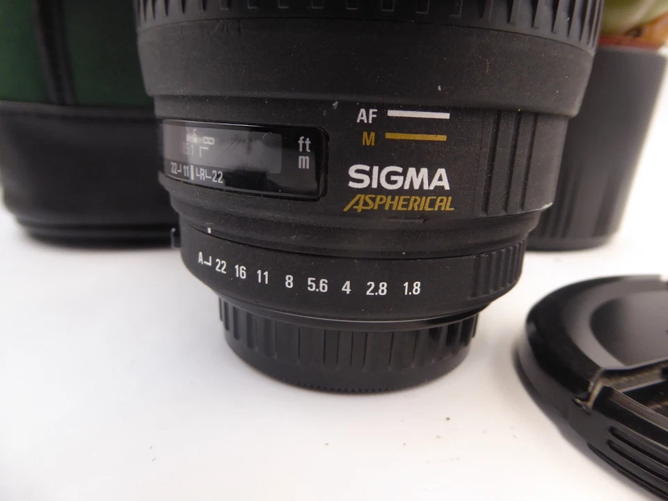 SIGMA PENTAX FIT EX DG 24mm f/1.8 FX MACRO Lens + CAPS + CASE +  24 mm 1.8 - Image 3 of 4