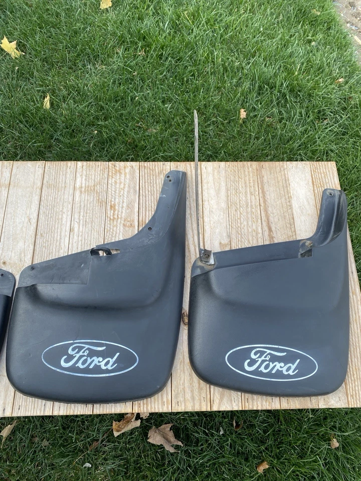 1999-2004 Ford F250 F350 kit protetor contra respingos dianteiro/traseiro para-lamas OEM Super Duty - Imagem 3 de 4