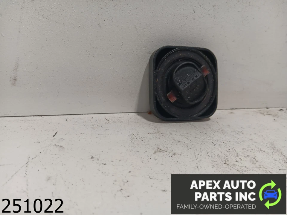 OEM 2005 Range Rover 4.4L Oil Filler Cap Foto 4 de 4