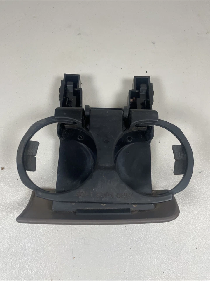 2000 - 2006 年丰田苔原和红杉仪表板杯架棕色原始设备制造商 — 第 2/4 张图片