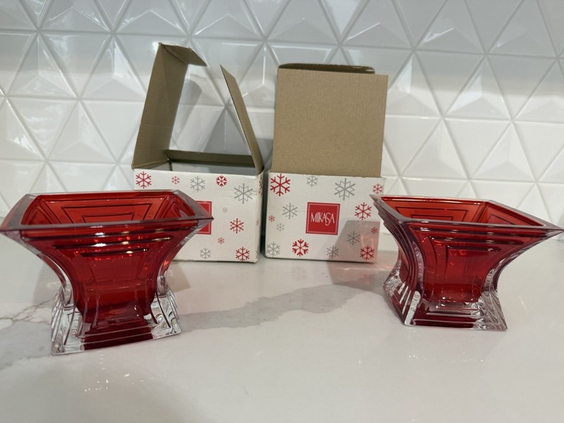 Mikasa City Lights-XMAS VT134/610 Red/Clear Glass Square Votive Holder