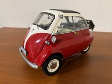 Schuco 1/18 BMW Isetta Export Rot-Beige 450041000 Model Car