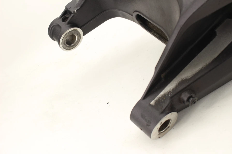 2013 DUCATI HYPERSTRADA OEM REAR SWINGARM BACK SUSPENSION SWING ARM - Imagem 4 de 4