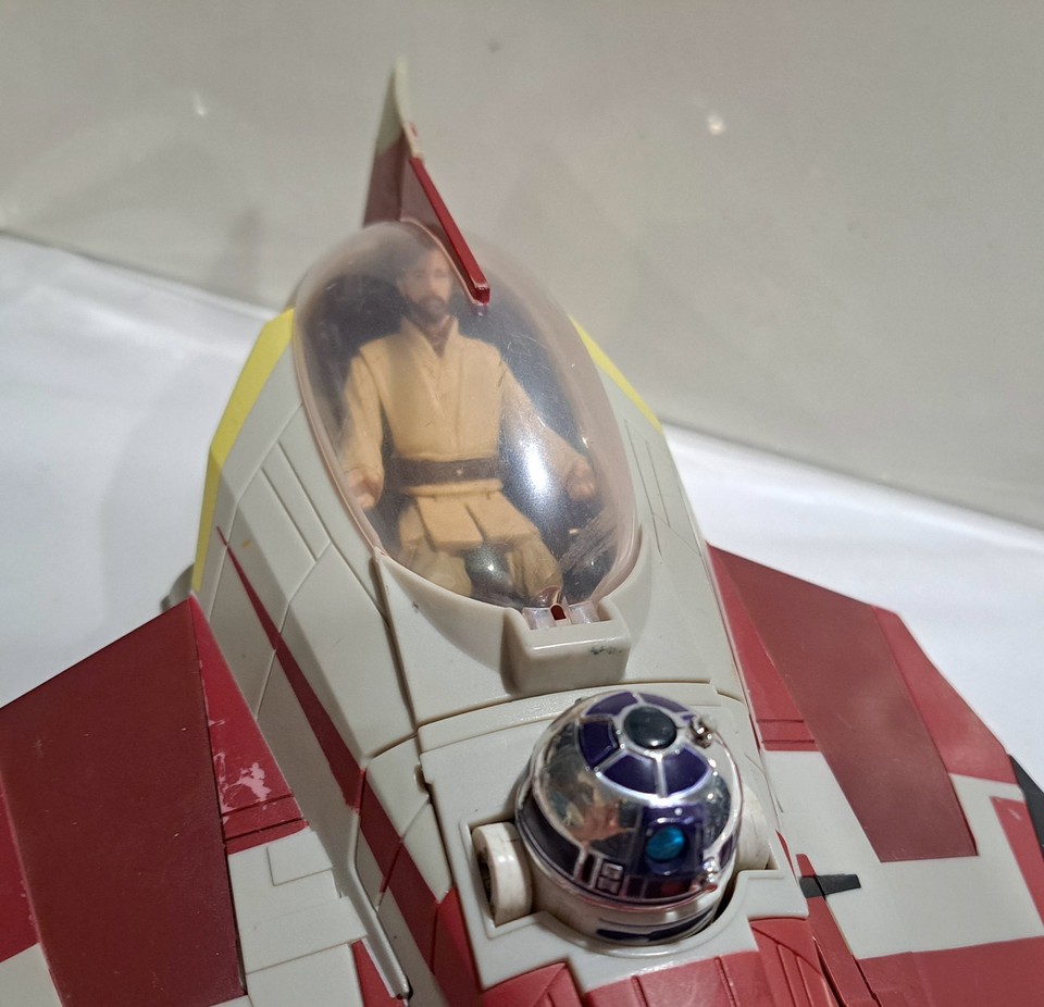 2010 Obi Wan Kenobi Delta 7 Jedi Starfighter Star Wars Clone Wars 