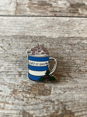 CORNISHWARE/T. G. GREEN Cornishware Christmas Mug Hard Enamel Pin