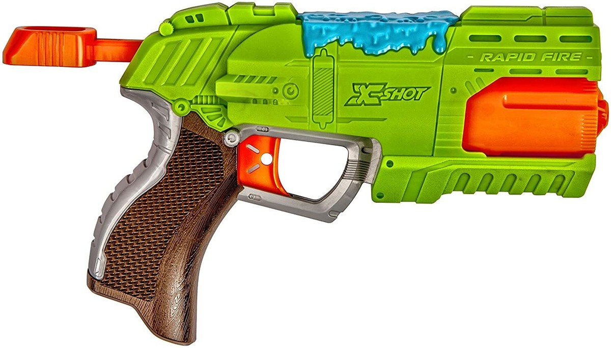 X Shot Bug Attack Rapid Fire Blaster with 2 Bugs and 8 Darts - New