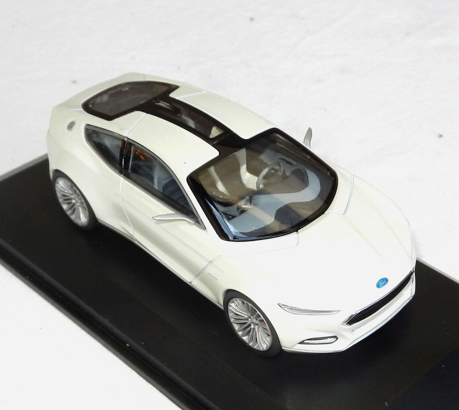 MESSEMODELL Ford Evos Concept Nuremberg Toy Fair 2014, 1/43,  N E W !