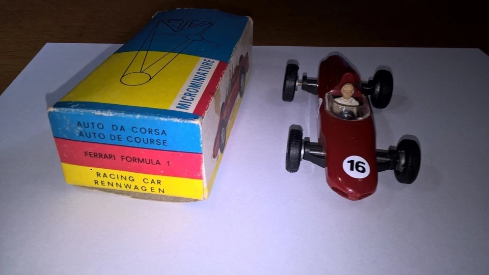 POLITOYS N.57 FERRARI 156 F1 1/41 plastica col.Rosso con scat.originale. - Immagine 3 di 4