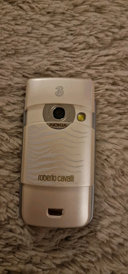 Nokia 6680 - Creme- Sonderedition Handy - Bild 3 von 4