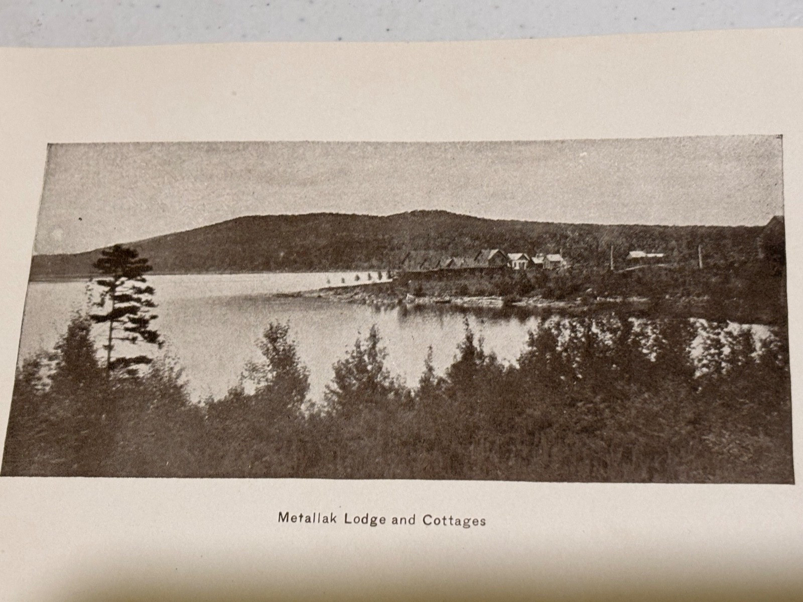 1911 1st Connecticut Lake Metallak NH booklet