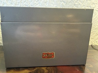 Weis Monroe Michigan Gray Metal Index Card File Box Holds 4x6 Alphabet Guide Set