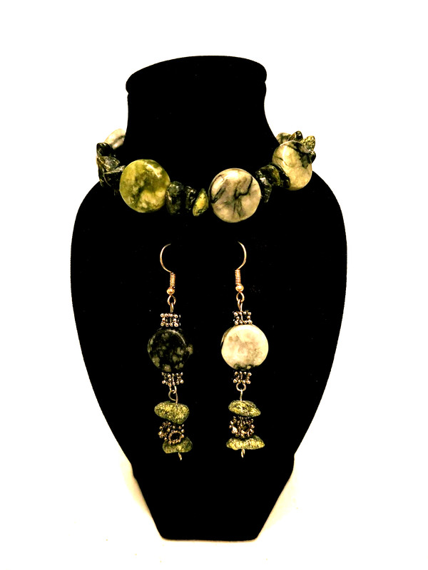 8'' Bracelet with green mix stone's and round Mix Stones with 2"1/2 Earring Set