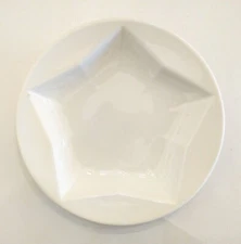 Homer Laughlin USA White Pristine China Stoneware Star Design Bowl 9"