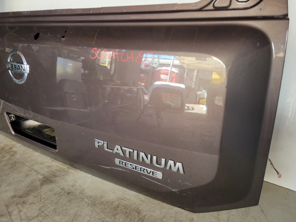 2005 - 2015 NISSAN ARMADA TAILGATE OEM Foto 4 de 4