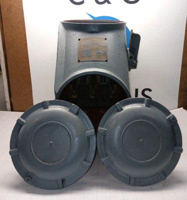 CROUSE HINDS FLS10744 100 AMP EXPLOSION PROOF DISCONNECT 575 VAC 600 VDC