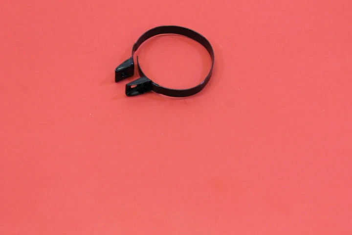 PIEZA ABRAZADERA HONDA TR200 XR200 NUEVO DE LOTE # 17255-KF9-900 Foto 3 de 4