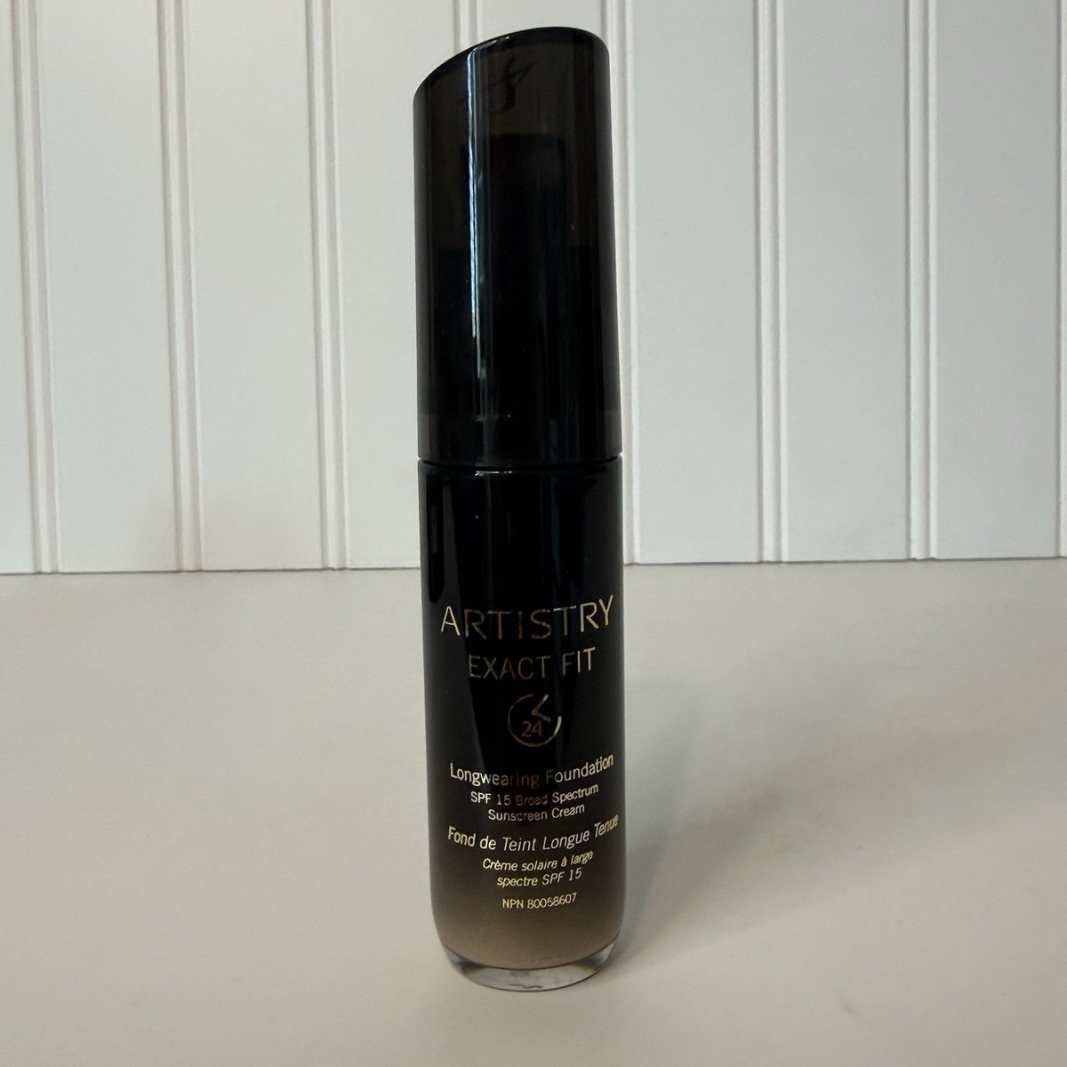 Amway Artistry Exact Fit Longwearing Foundation L1N1 Bisque 1oz