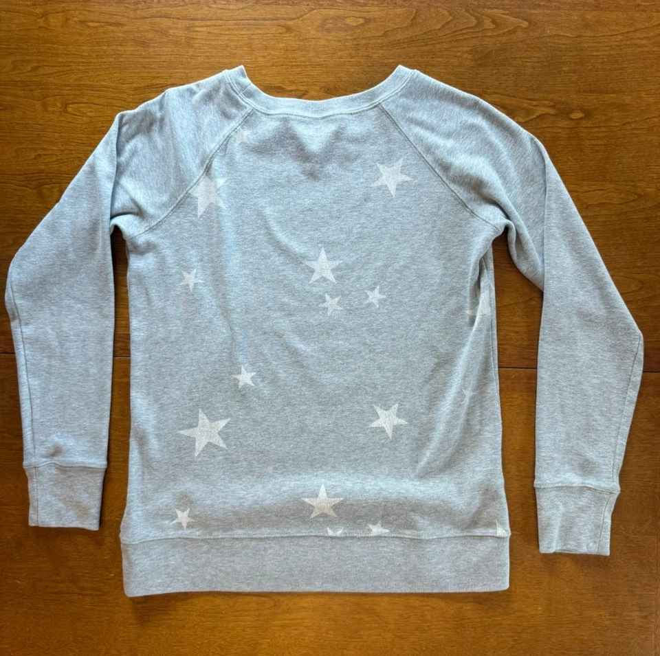 Sudadera Eddie Bauer Legend para mujer gris lavado blanco estrella, talla pequeña Foto 3 de 4