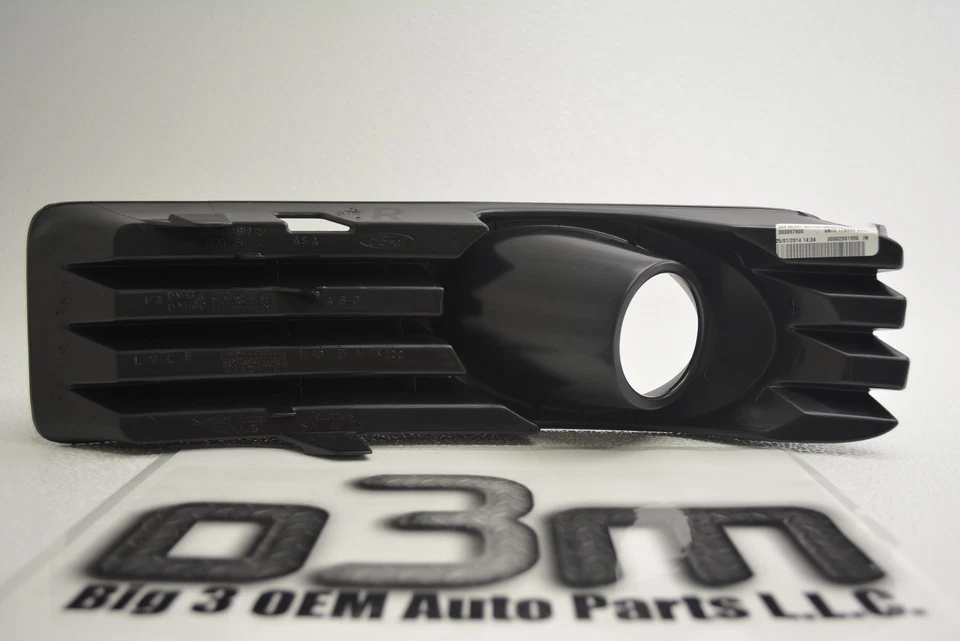 Bisel de luz antiniebla lateral del pasajero derecho Mercury Milan 2006-2009 nuevo OEM 6N7Z-17E810-BA Foto 3 de 4