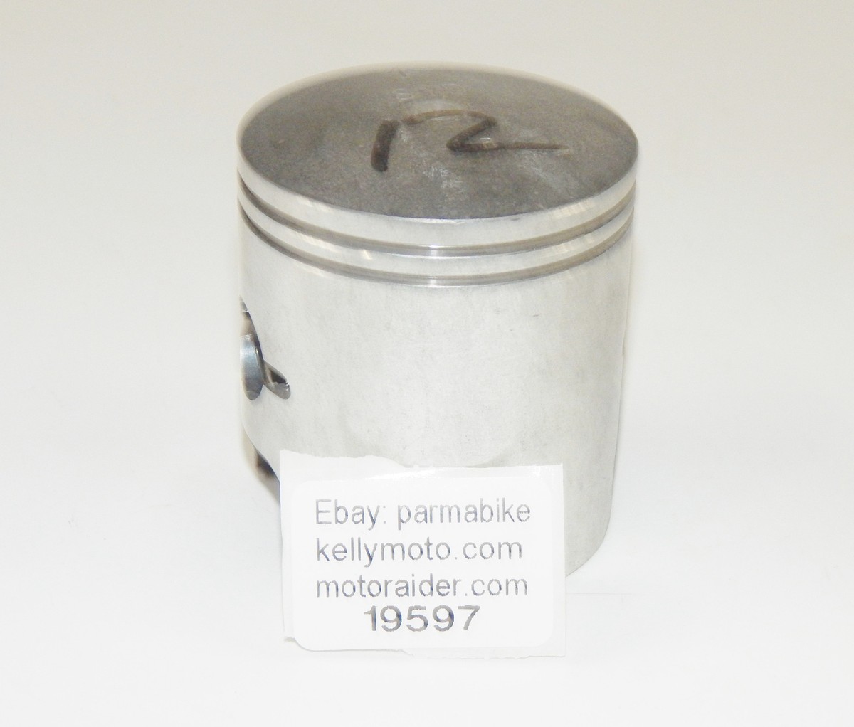 khs様6821 Kawasaki A7 A7SS avenger Piston Standard Stock OEM NEW NOS