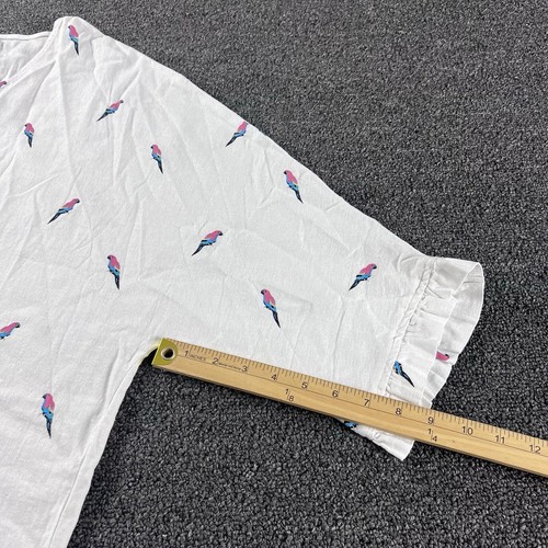 C&C California Linen Blend Top Womens Large White Parrot Print 3/4 Sleeve Blouse - Picture 8 of 10