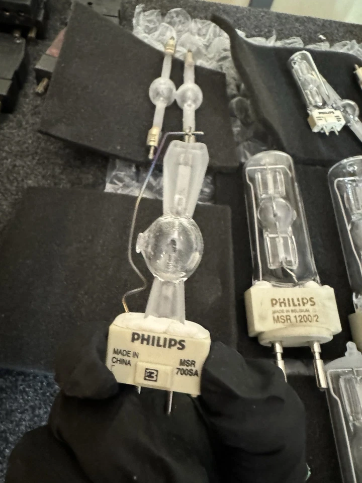 Philips MSR 1200/2 Broadway Metal Halide G22 1200W 200273 Stage Spot Light Lamp - Image 3 of 3