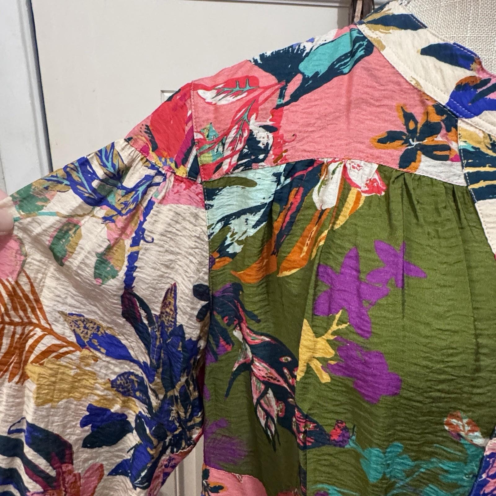 John Mark Floral Tropical Patchwork Button Up Tun… - image 7