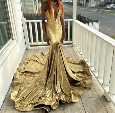 Gold Prom Dress Size 2/4
