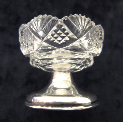 Antik - kleine Salière Kristallglas auf Silberfuß 925 - gepunzt Birmingham  1916
