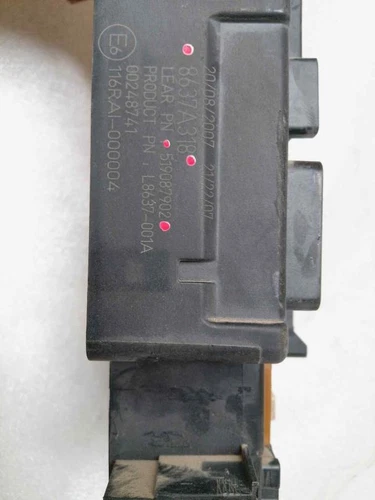 8637A318 Fuse Holder for Mitsubishi Outlander (CW0) 2007 501110 - Picture 2 of 10