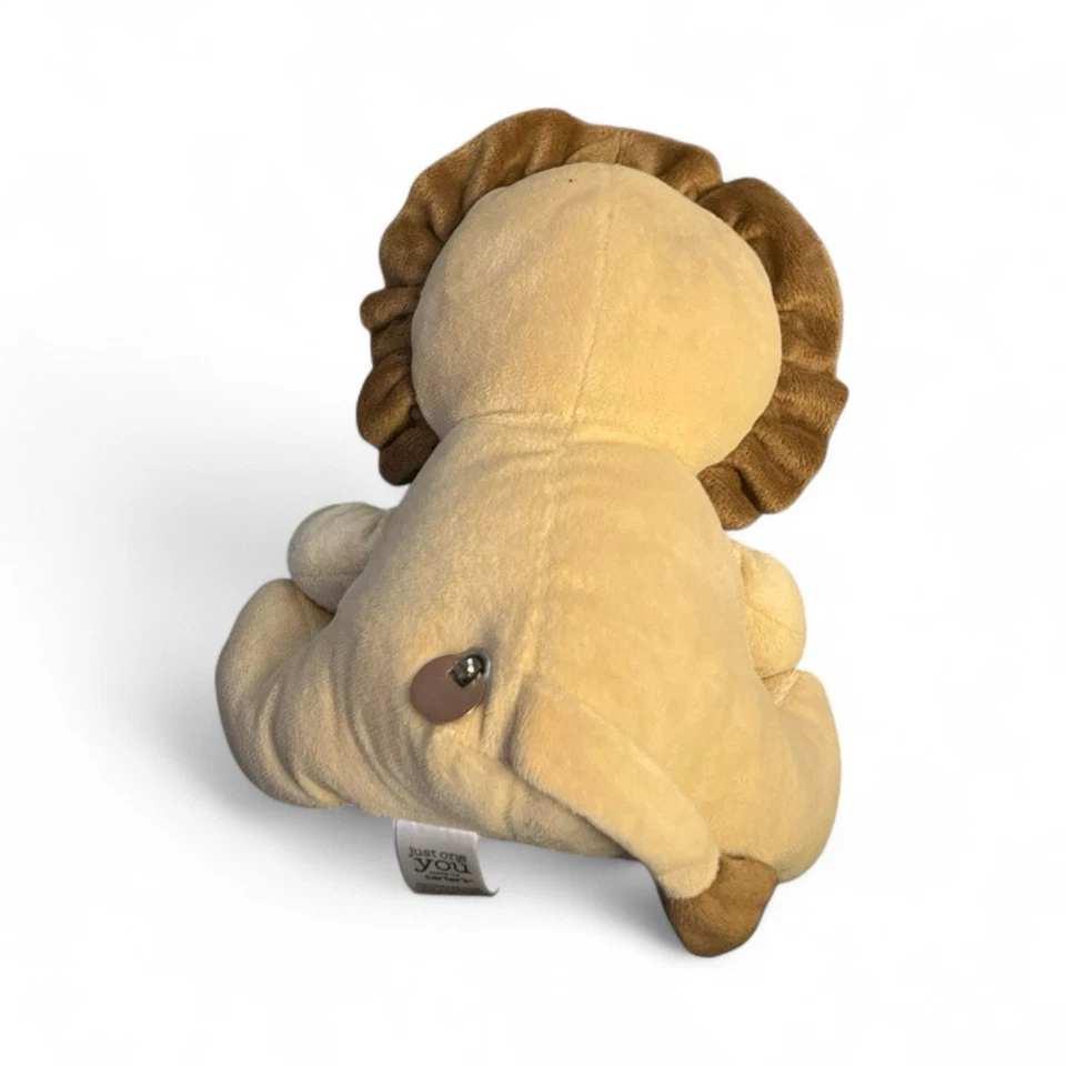 Brinquedo musical de pelúcia marrom bronzeado CARTER'S Just One You Lion Wind Up Brahms Nullaby - Imagem 2 de 3
