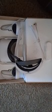 Oculus Quest 2 White Standalone VR Headset with Controllers